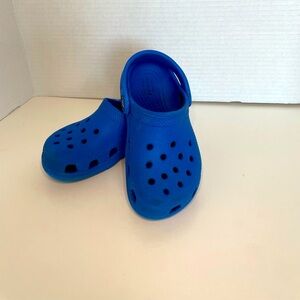Toddler crocs